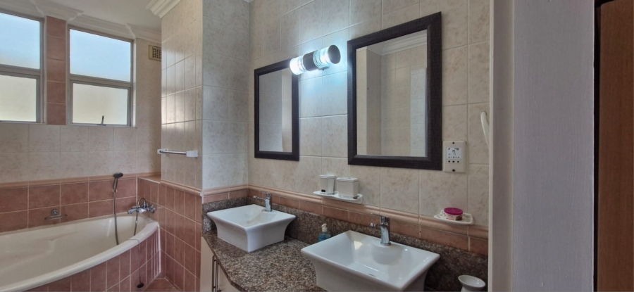 To Let 3 Bedroom Property for Rent in Umhlanga KwaZulu-Natal