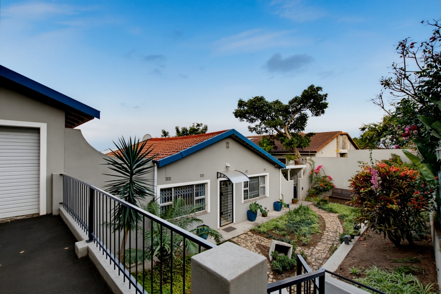 5 Bedroom Property for Sale in Deepdale KwaZulu-Natal