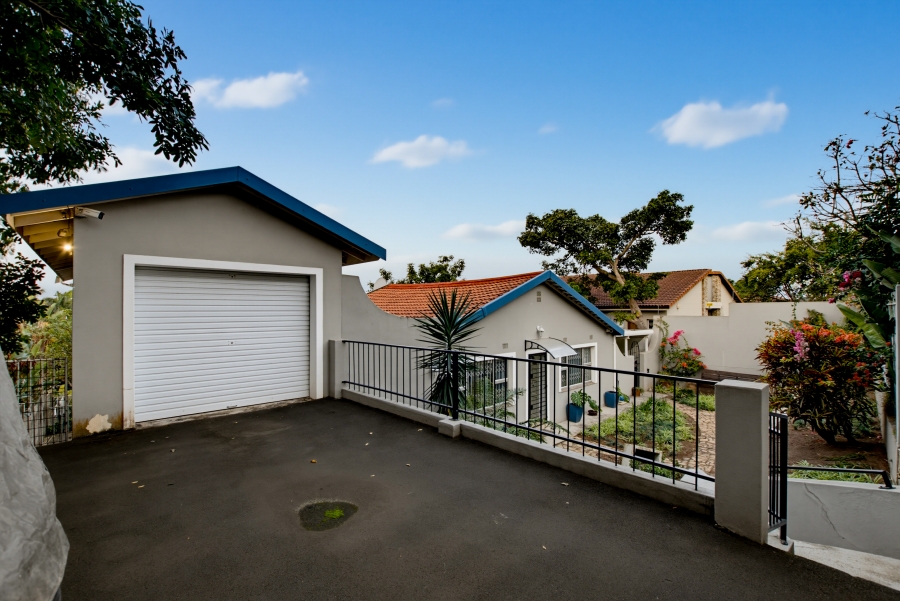 5 Bedroom Property for Sale in Deepdale KwaZulu-Natal
