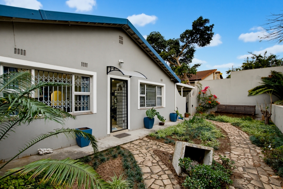 5 Bedroom Property for Sale in Deepdale KwaZulu-Natal