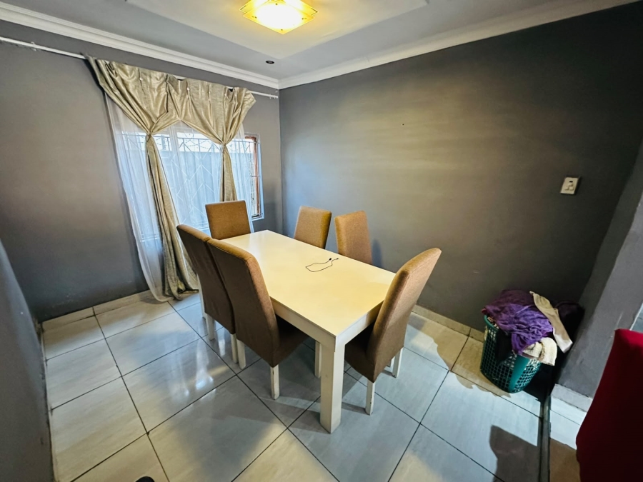 3 Bedroom Property for Sale in Westgate KwaZulu-Natal