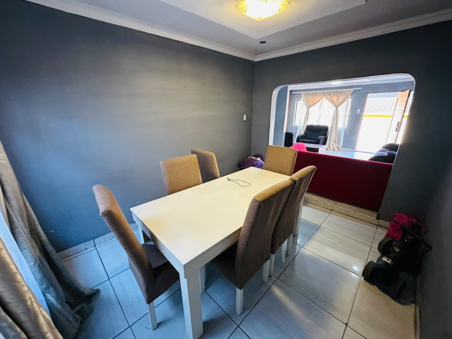 3 Bedroom Property for Sale in Westgate KwaZulu-Natal