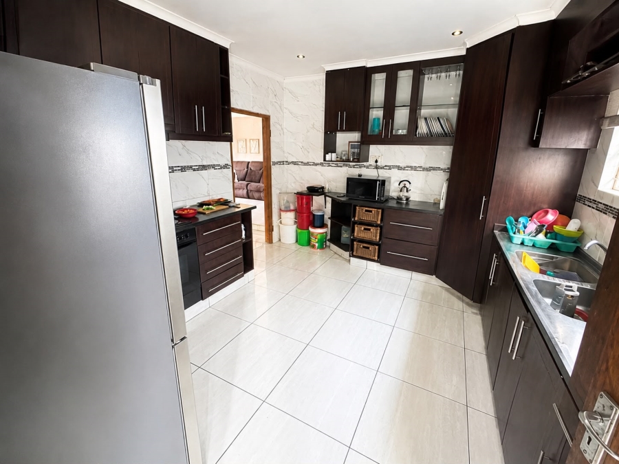 3 Bedroom Property for Sale in Westgate KwaZulu-Natal