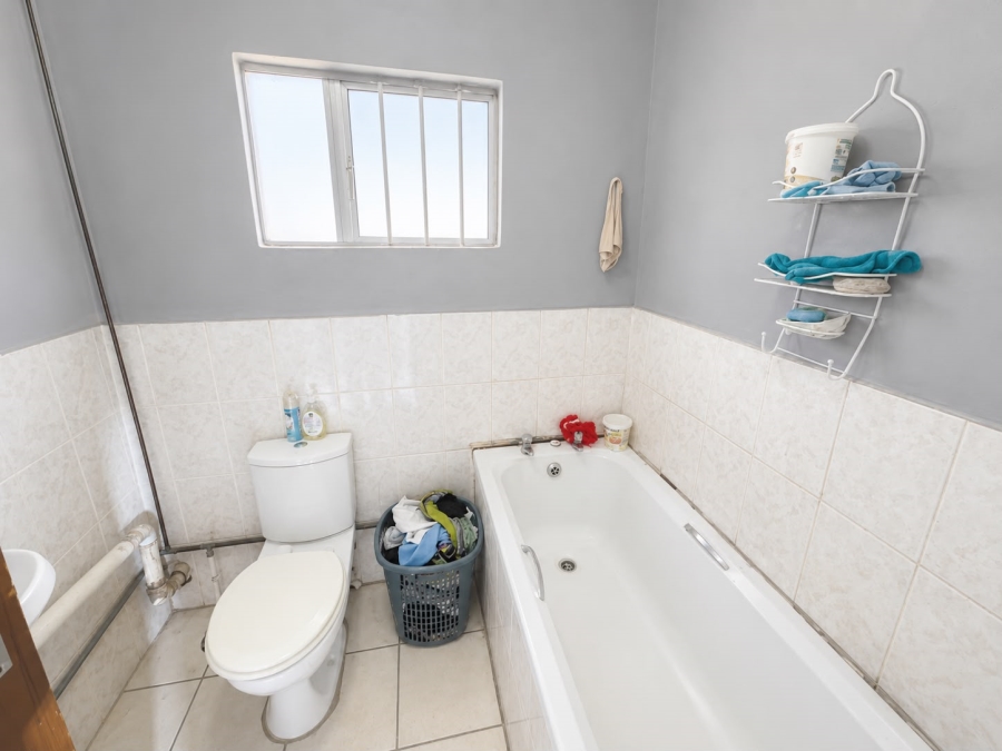 3 Bedroom Property for Sale in Westgate KwaZulu-Natal