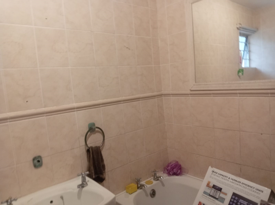 3 Bedroom Property for Sale in Amanzimtoti KwaZulu-Natal