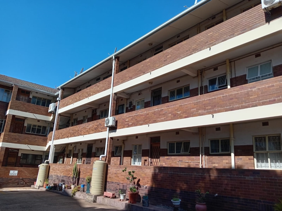 1 Bedroom Property for Sale in Westridge KwaZulu-Natal