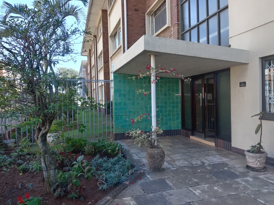 1 Bedroom Property for Sale in Westridge KwaZulu-Natal