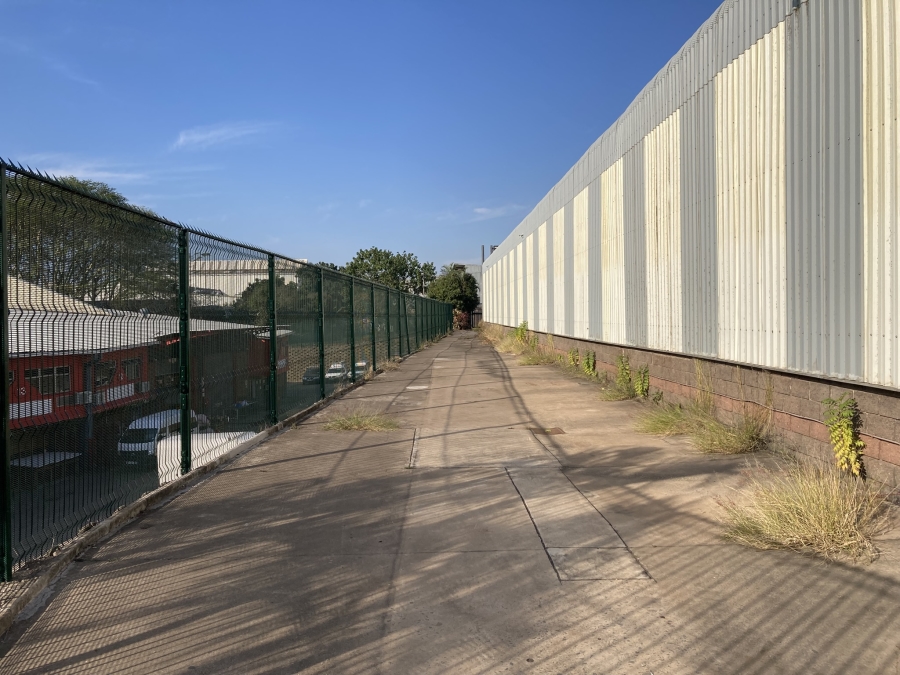 To Let Commercial Property for Rent in Mount Edgecombe North KwaZulu-Natal