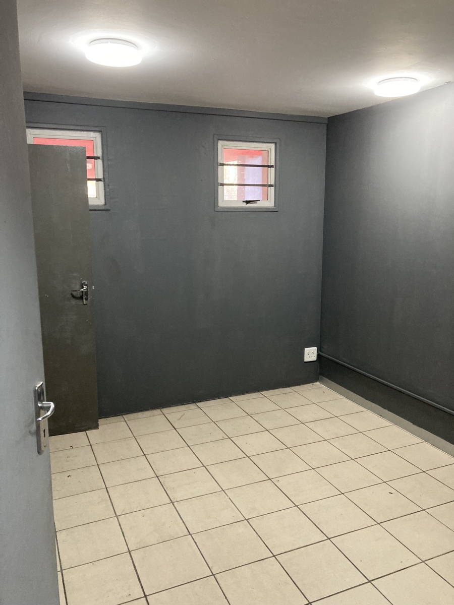 To Let Commercial Property for Rent in Mount Edgecombe North KwaZulu-Natal
