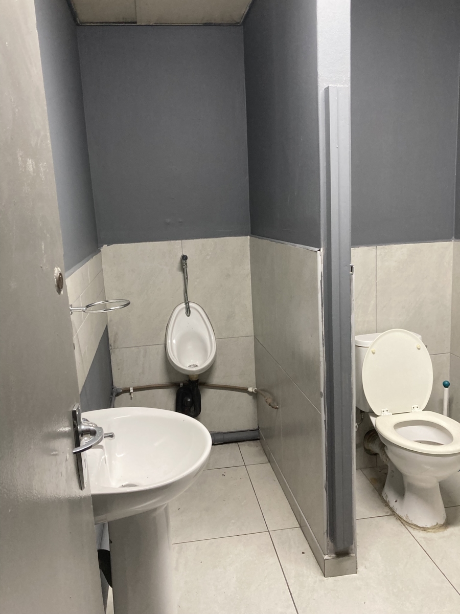 To Let Commercial Property for Rent in Mount Edgecombe North KwaZulu-Natal