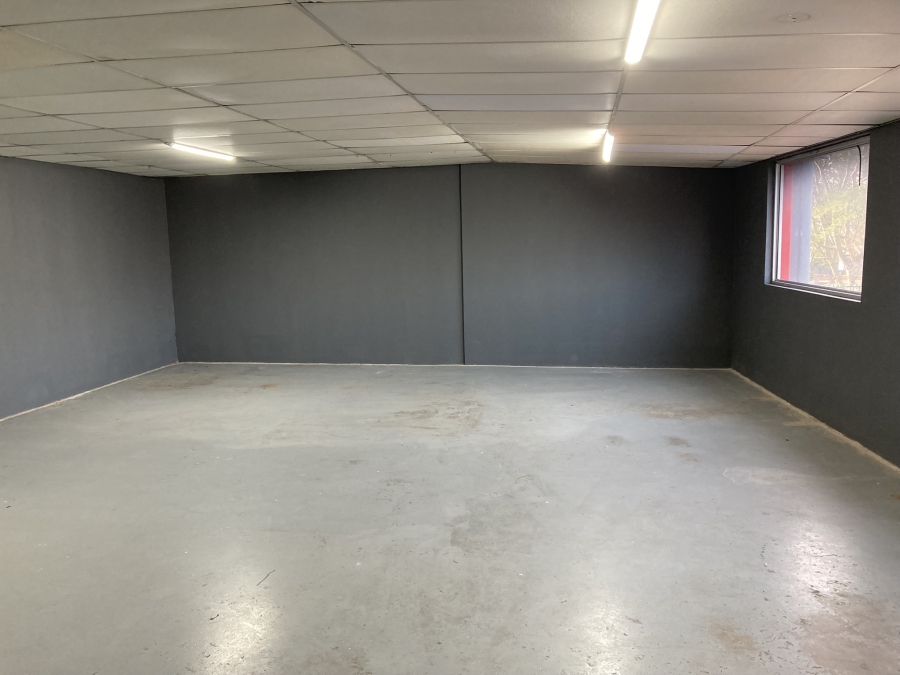 To Let Commercial Property for Rent in Mount Edgecombe North KwaZulu-Natal