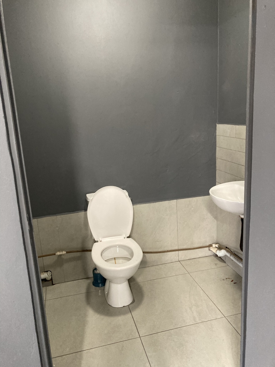 To Let Commercial Property for Rent in Mount Edgecombe North KwaZulu-Natal
