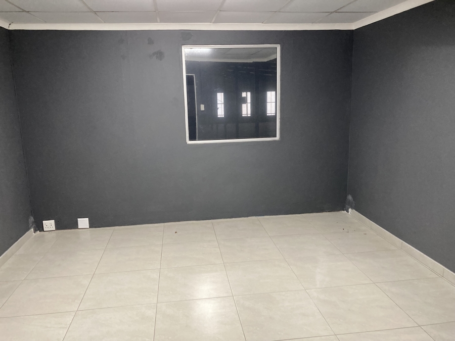 To Let Commercial Property for Rent in Mount Edgecombe North KwaZulu-Natal