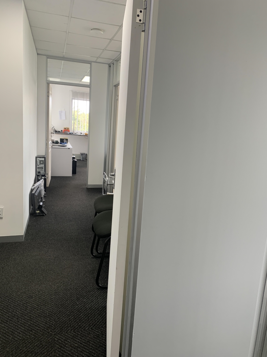 To Let Commercial Property for Rent in La Lucia Ridge KwaZulu-Natal