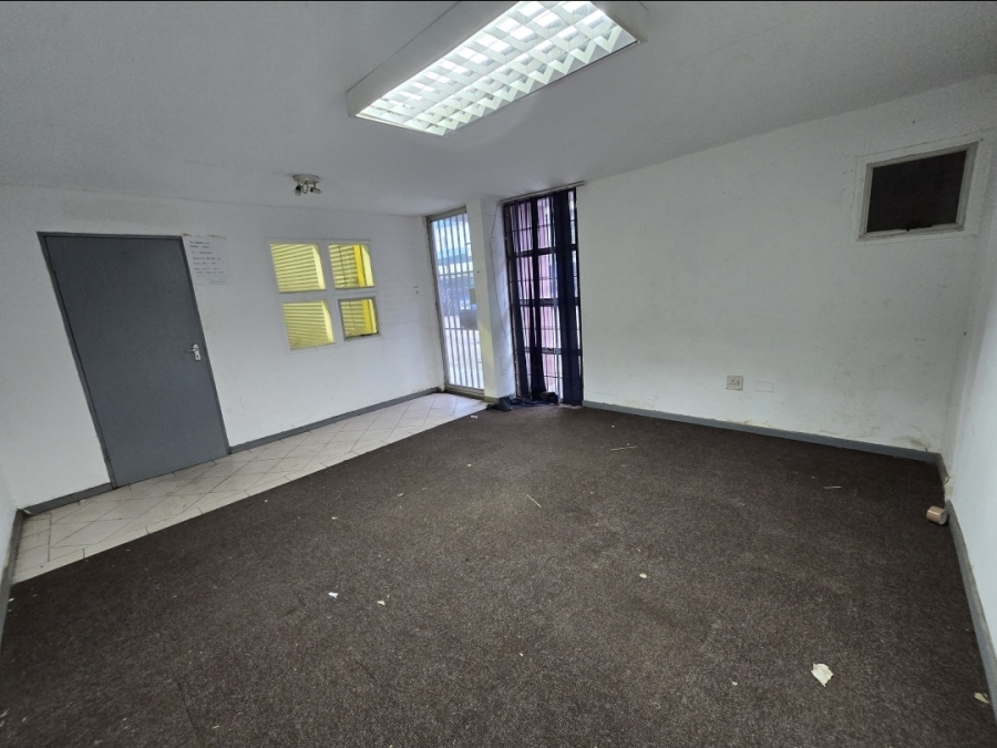 To Let Commercial Property for Rent in Westmead KwaZulu-Natal