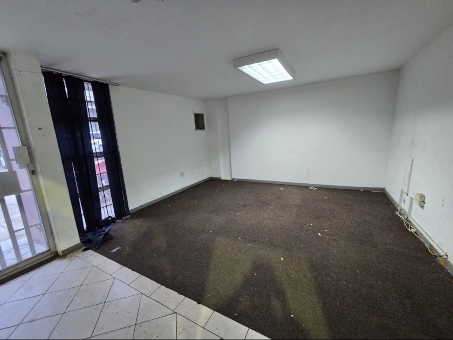 To Let Commercial Property for Rent in Westmead KwaZulu-Natal