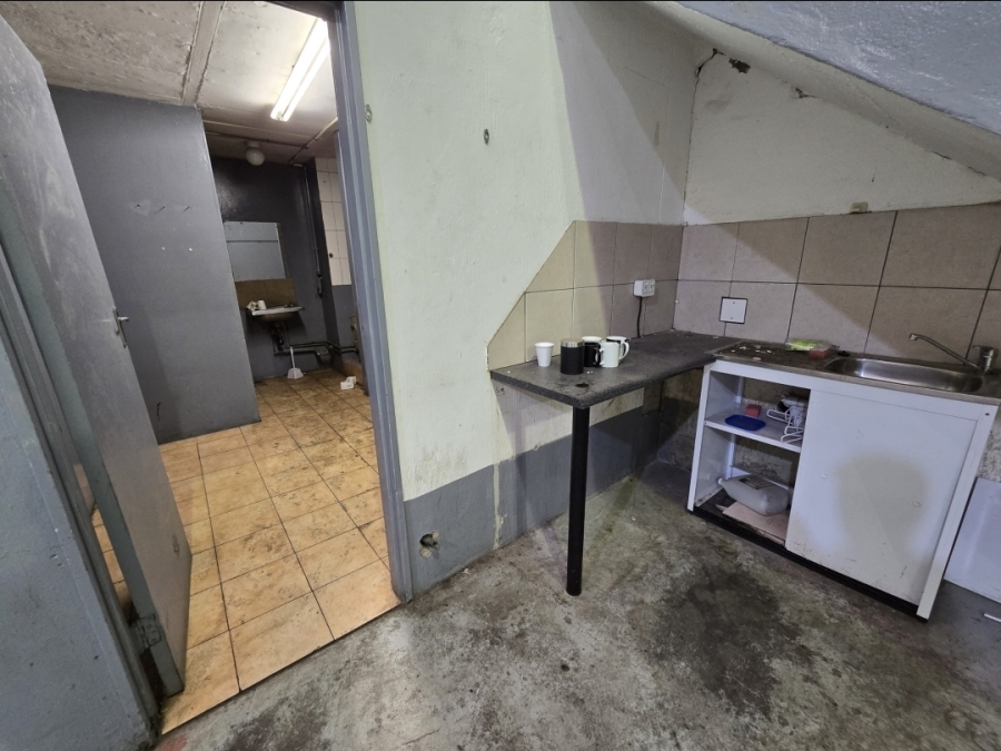 To Let Commercial Property for Rent in Westmead KwaZulu-Natal