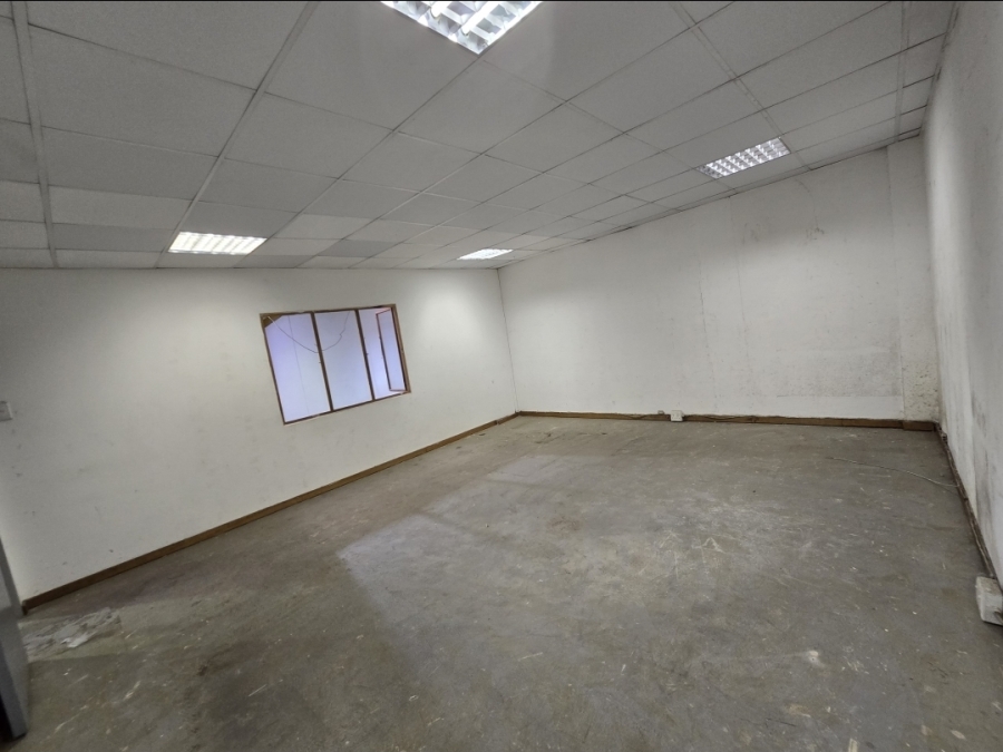 To Let Commercial Property for Rent in Westmead KwaZulu-Natal