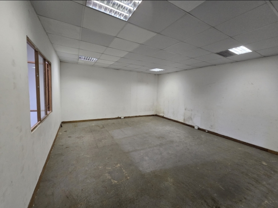 To Let Commercial Property for Rent in Westmead KwaZulu-Natal