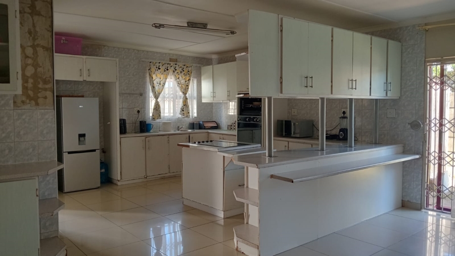 4 Bedroom Property for Sale in Brackenham KwaZulu-Natal