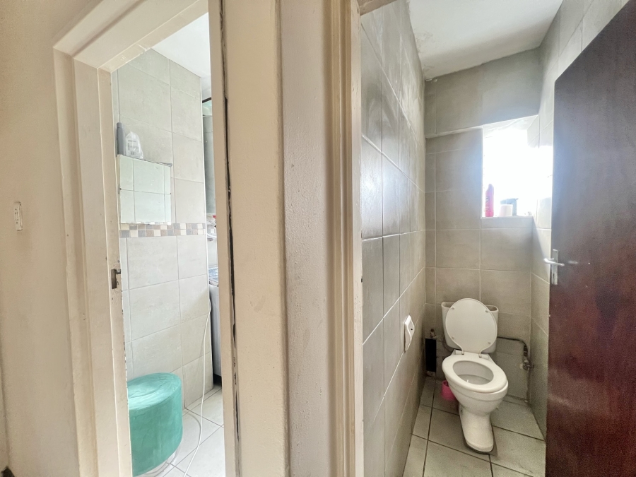 2 Bedroom Property for Sale in Durban Central KwaZulu-Natal