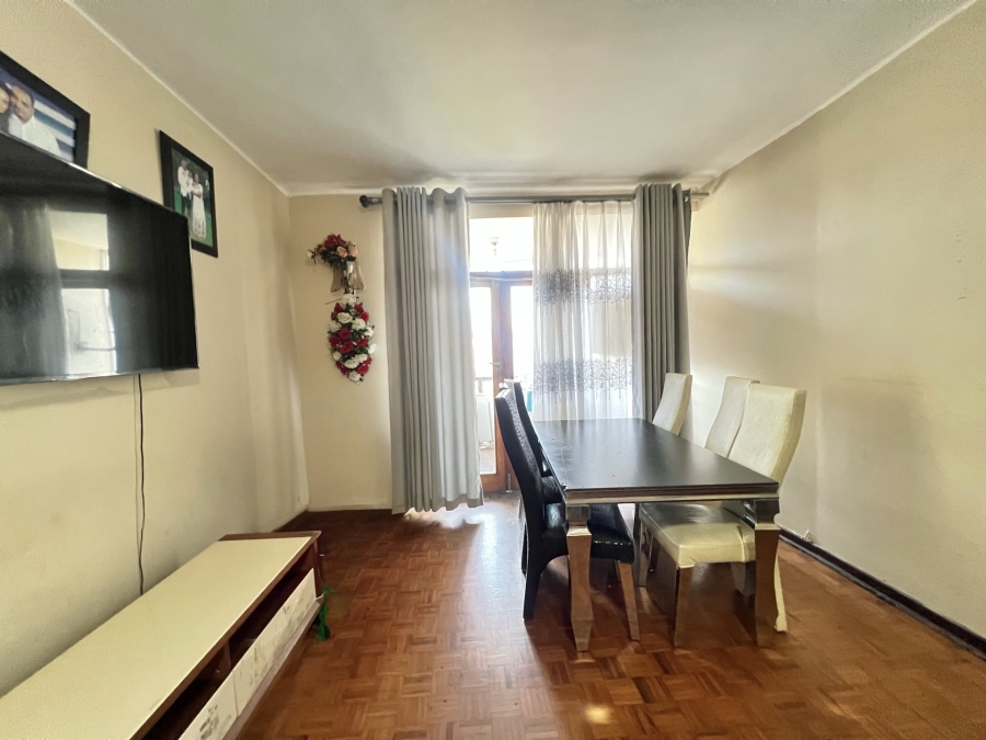 2 Bedroom Property for Sale in Durban Central KwaZulu-Natal