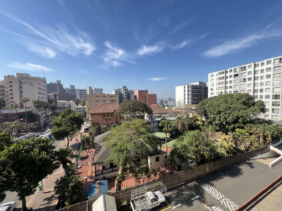 2 Bedroom Property for Sale in Durban Central KwaZulu-Natal