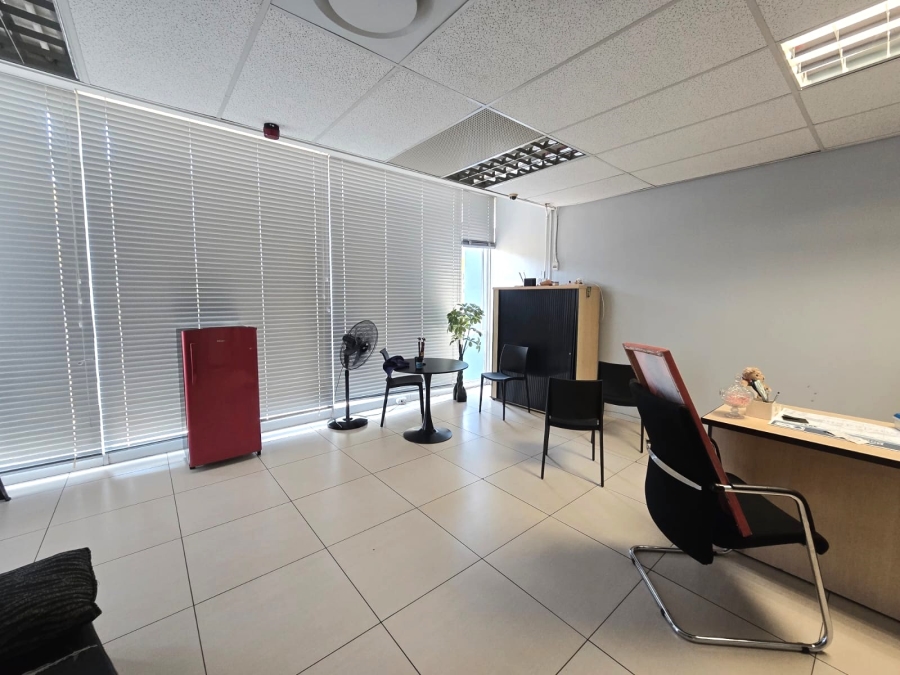 Commercial Property for Sale in Umhlanga Ridge KwaZulu-Natal