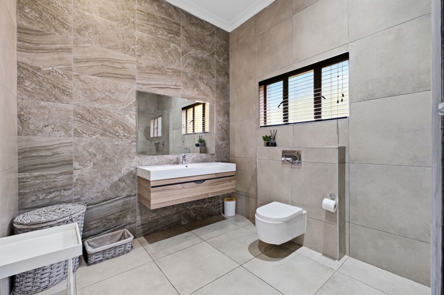 4 Bedroom Property for Sale in Sheffield Beach KwaZulu-Natal