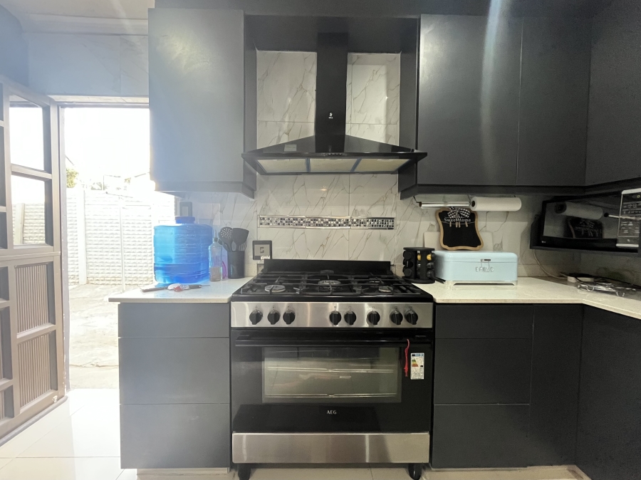 2 Bedroom Property for Sale in Shastri Park KwaZulu-Natal