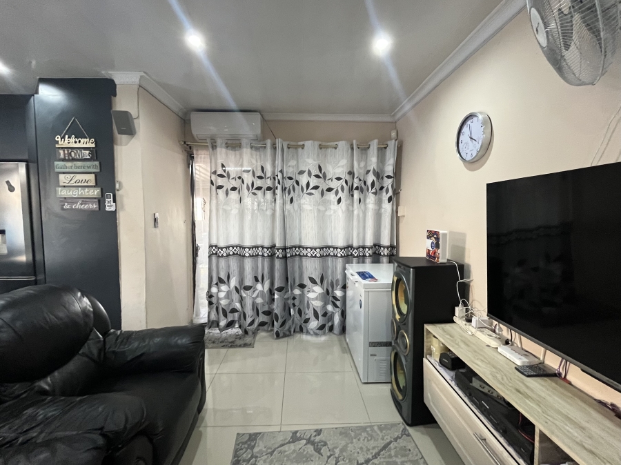 2 Bedroom Property for Sale in Shastri Park KwaZulu-Natal