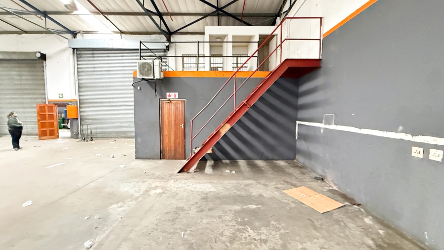 To Let Commercial Property for Rent in Glen Anil KwaZulu-Natal
