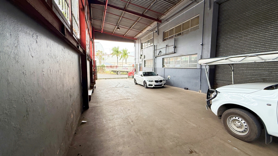 To Let Commercial Property for Rent in Glen Anil KwaZulu-Natal