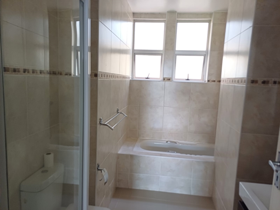 To Let 3 Bedroom Property for Rent in Umhlanga KwaZulu-Natal