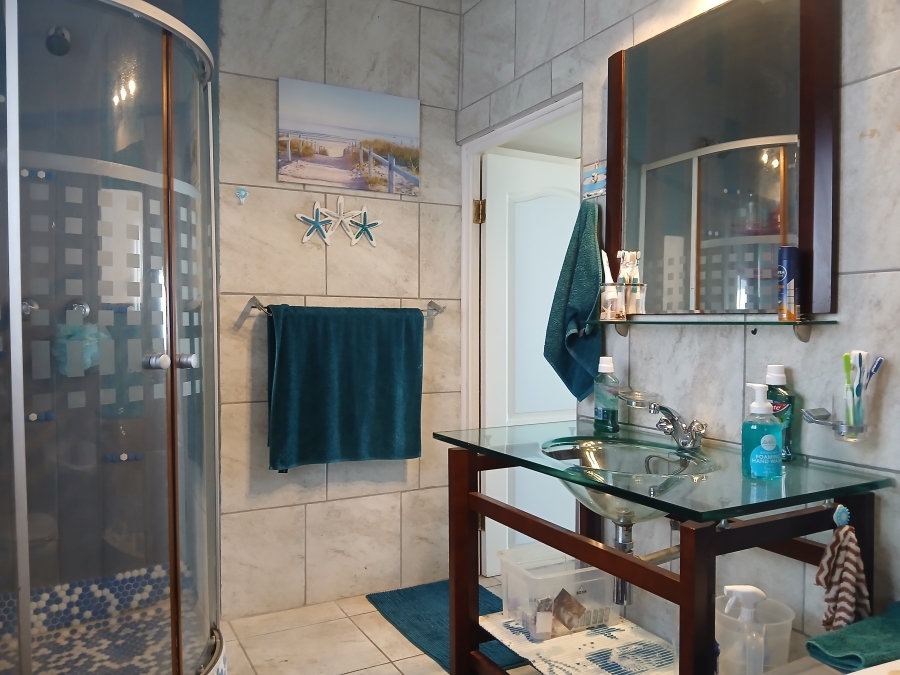 3 Bedroom Property for Sale in Uvongo KwaZulu-Natal
