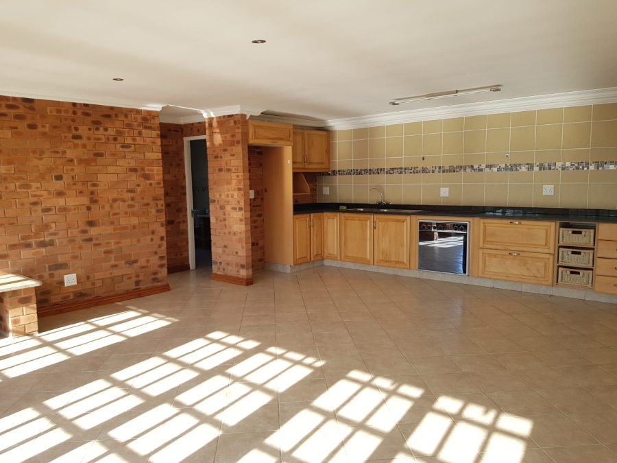 To Let 2 Bedroom Property for Rent in Clifton Hill Estate KwaZulu-Natal