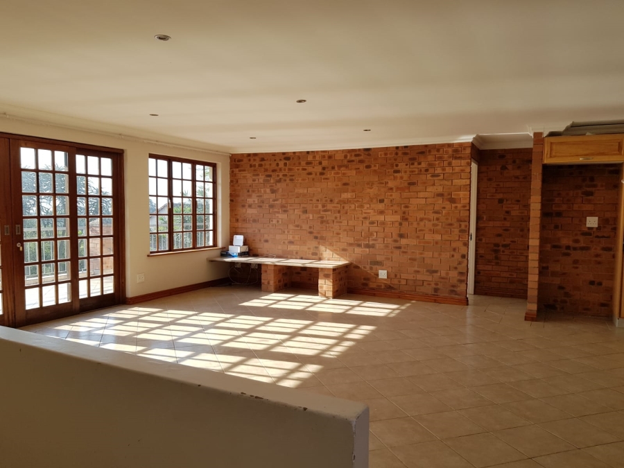 To Let 2 Bedroom Property for Rent in Clifton Hill Estate KwaZulu-Natal