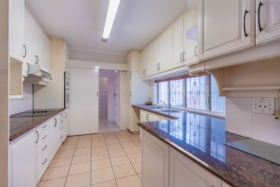 3 Bedroom Property for Sale in Essenwood KwaZulu-Natal