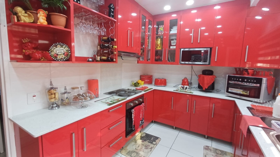 3 Bedroom Property for Sale in Raisethorpe KwaZulu-Natal