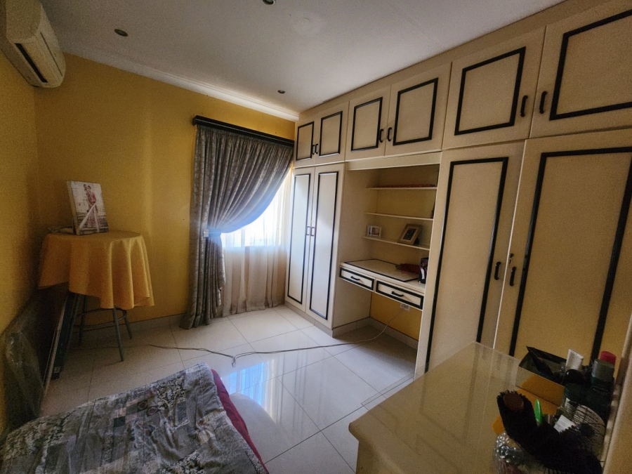 4 Bedroom Property for Sale in Dawncrest KwaZulu-Natal