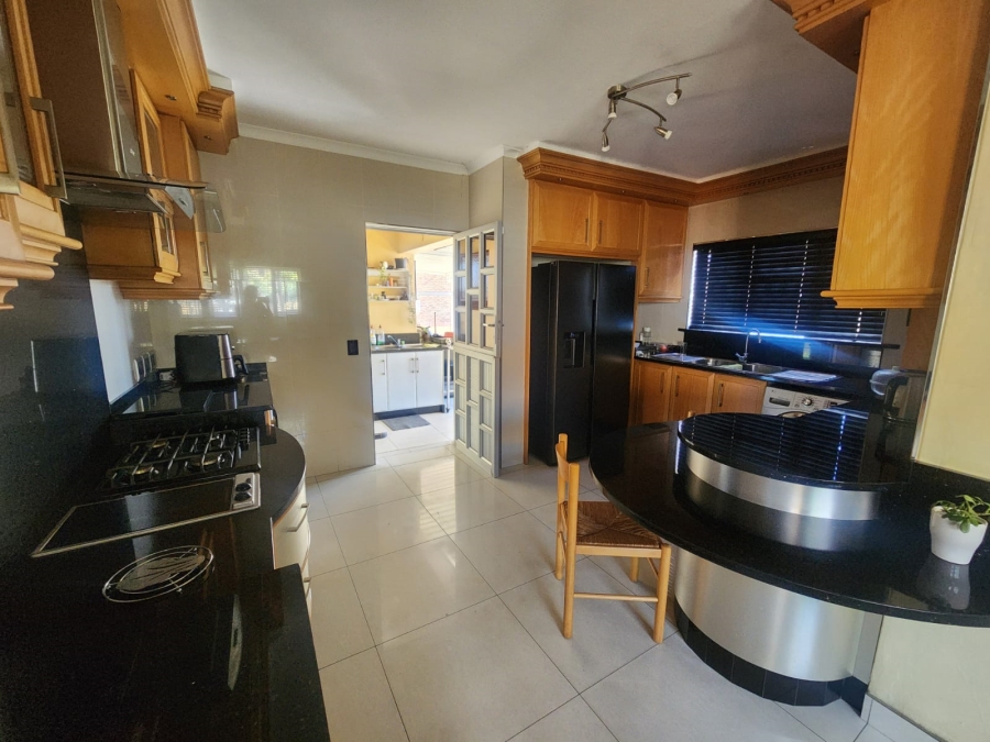 4 Bedroom Property for Sale in Dawncrest KwaZulu-Natal