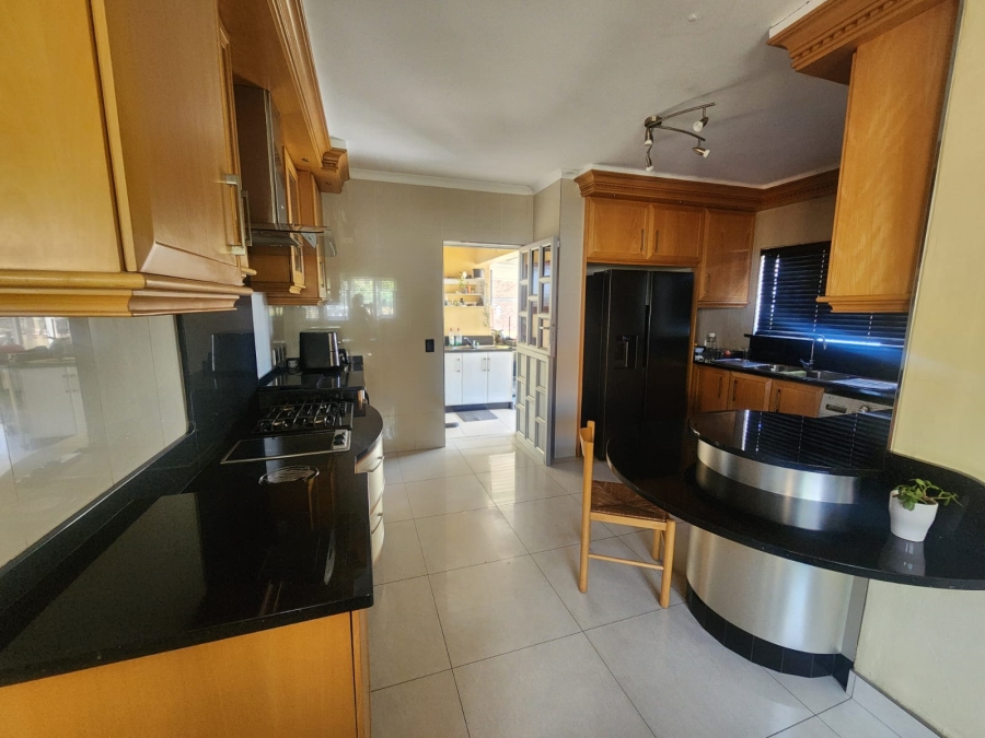 4 Bedroom Property for Sale in Dawncrest KwaZulu-Natal