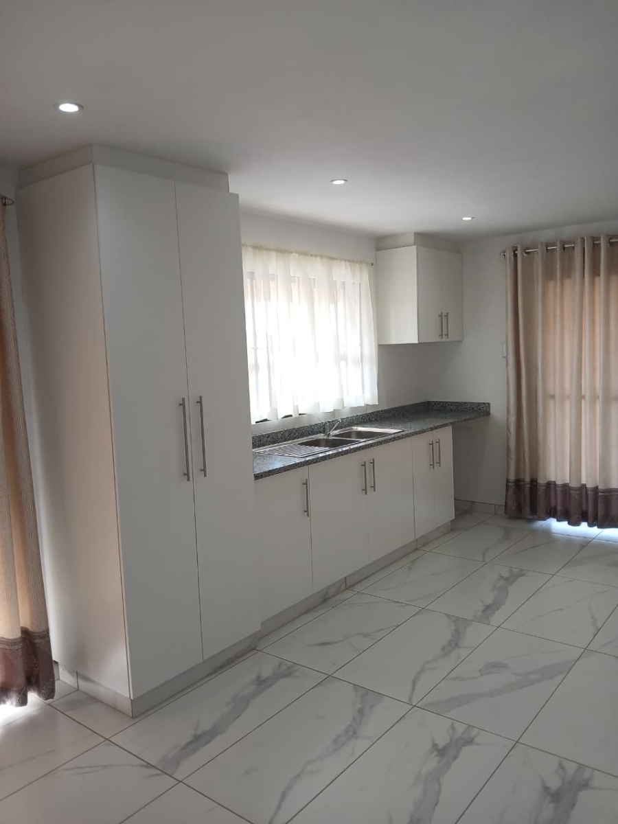 To Let 2 Bedroom Property for Rent in Everest Heights KwaZulu-Natal