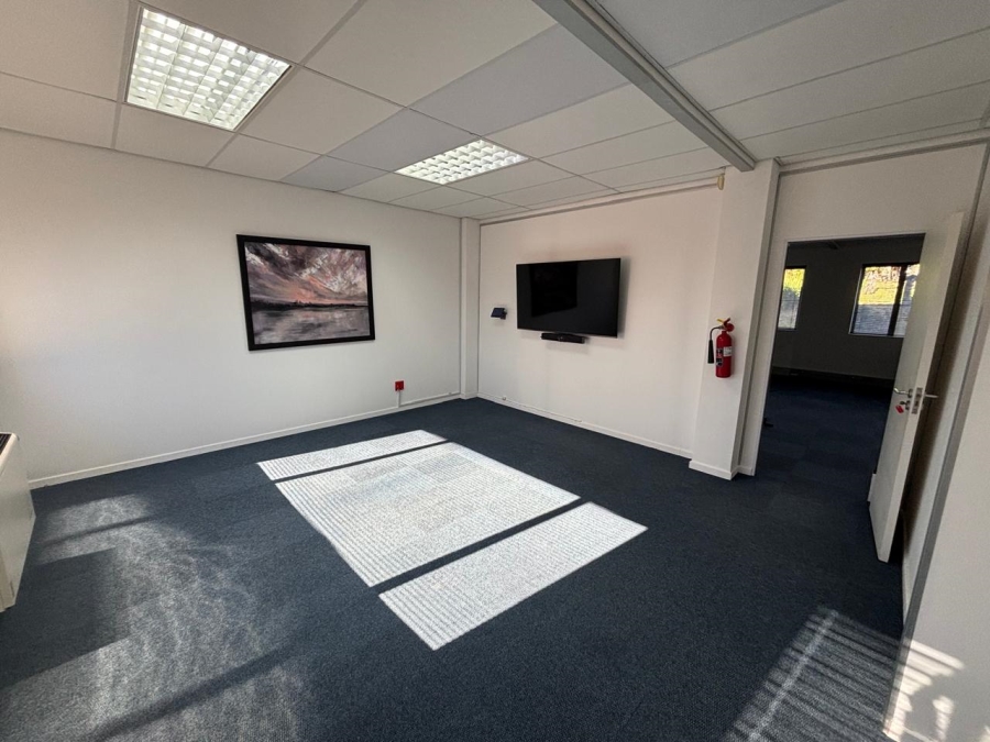 To Let Commercial Property for Rent in Hilton Central KwaZulu-Natal