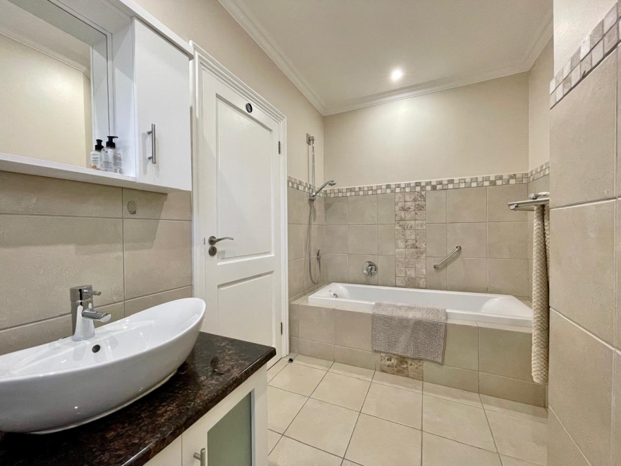 4 Bedroom Property for Sale in Port Zimbali KwaZulu-Natal