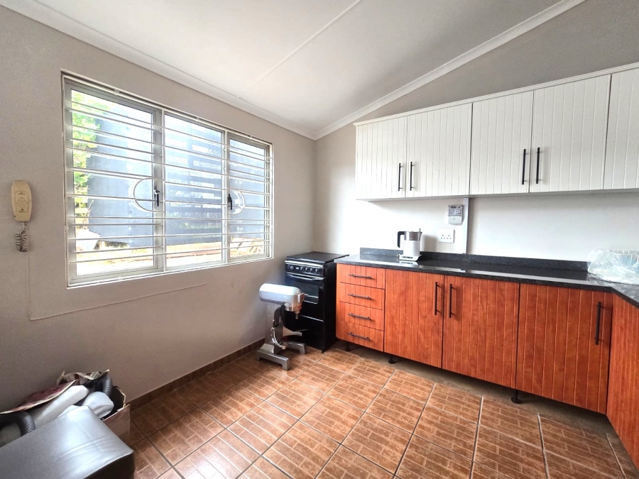 1 Bedroom Property for Sale in Durban North KwaZulu-Natal