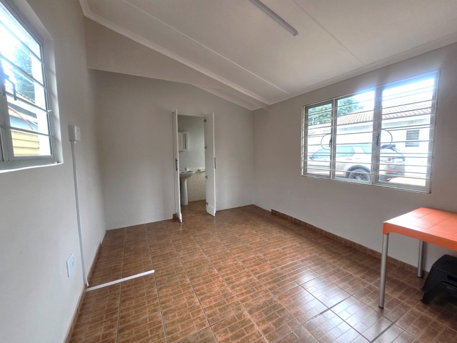 1 Bedroom Property for Sale in Durban North KwaZulu-Natal