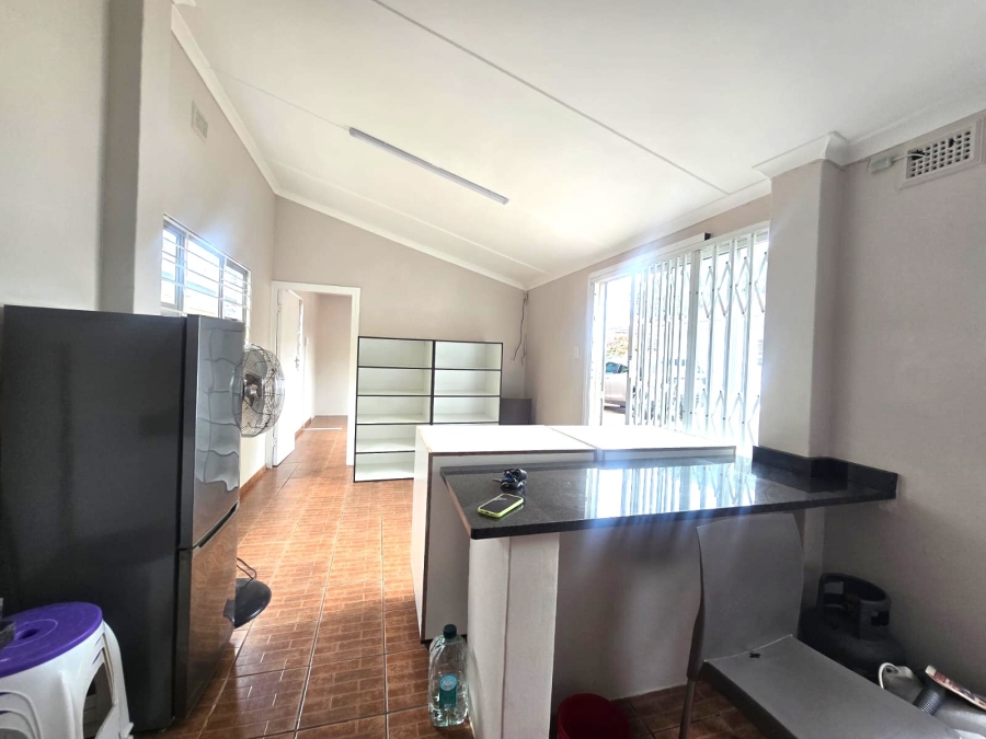1 Bedroom Property for Sale in Durban North KwaZulu-Natal