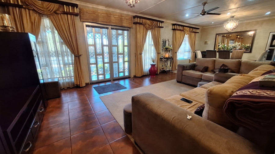 3 Bedroom Property for Sale in Parkside KwaZulu-Natal