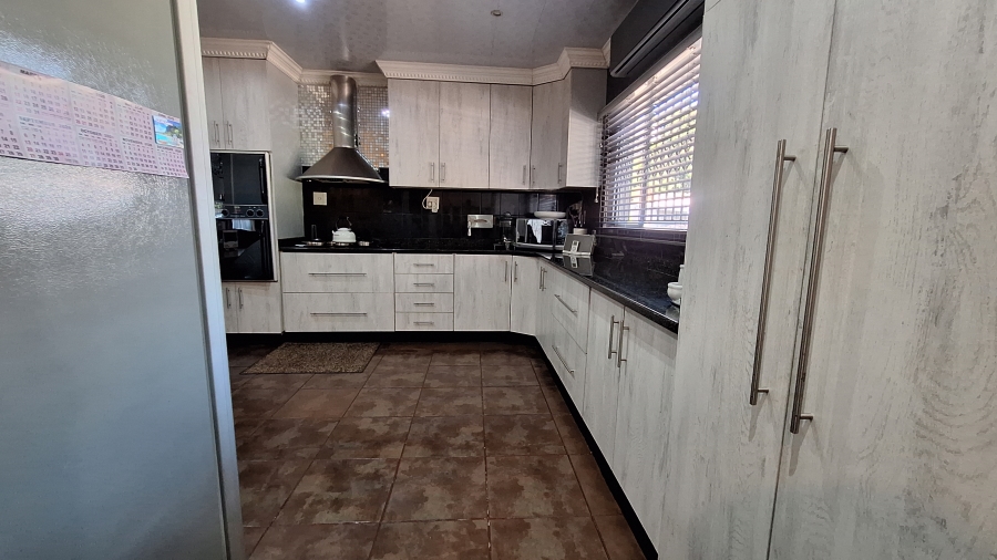3 Bedroom Property for Sale in Parkside KwaZulu-Natal
